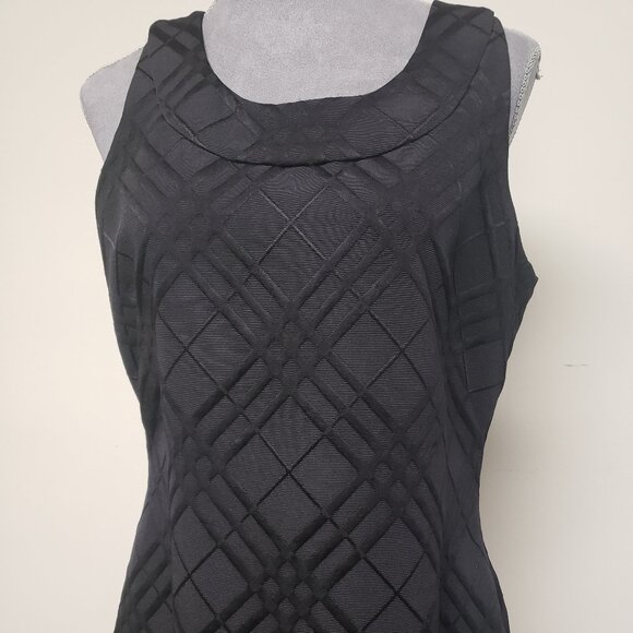 Evan Picone Dresses & Skirts - Evan Picone Jaquard Styled Sleeveless Black Dress